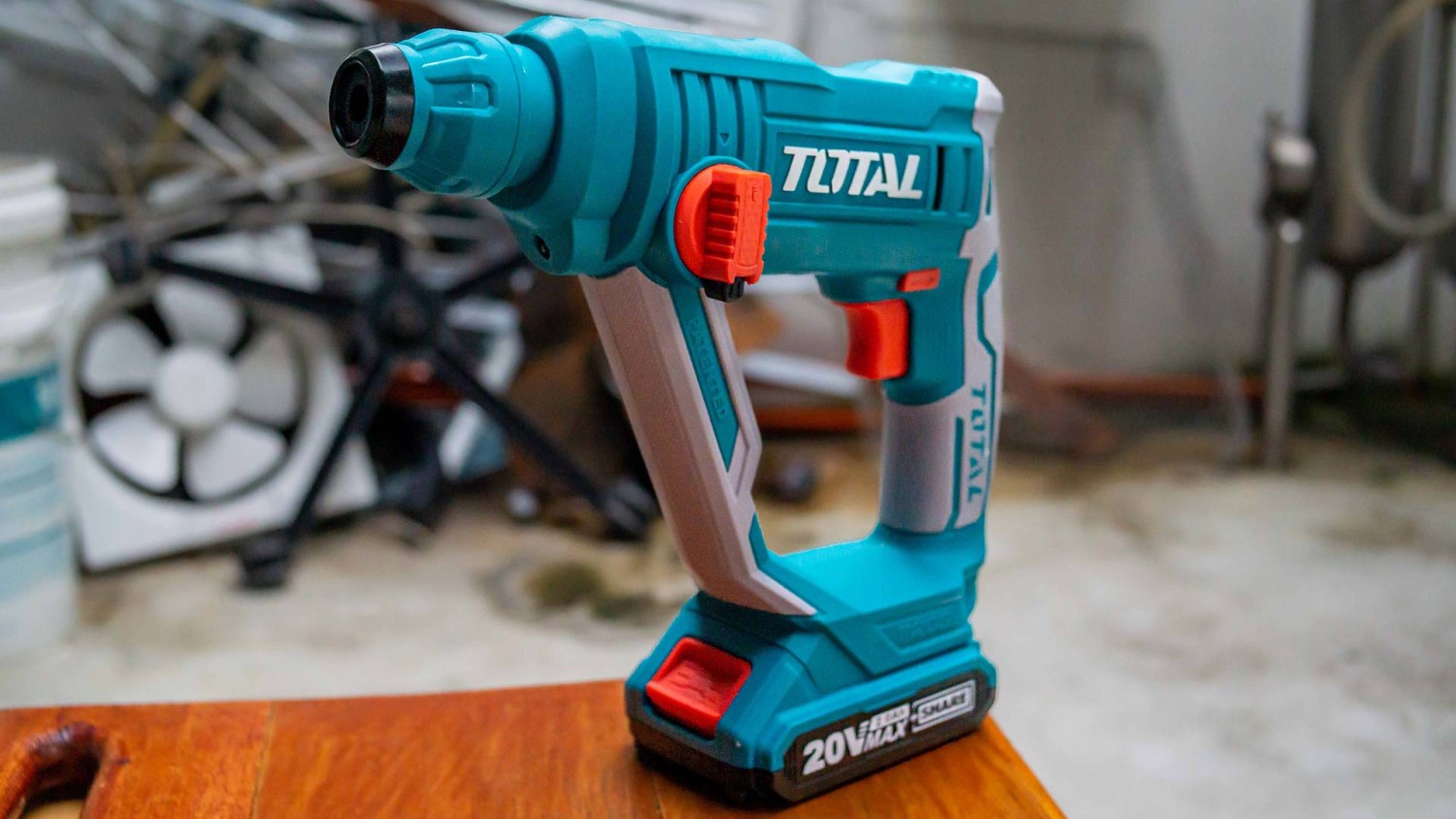 Total TRHLI201681 Cordless Rotary Hammer – 20V